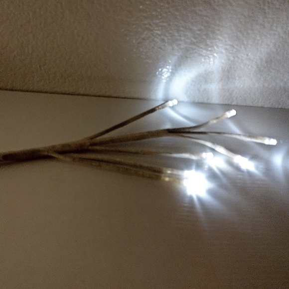 7 LED White Light Branch 15" Tall (3) AA Battery Powered for Flower Decor - Picture 2 of 8